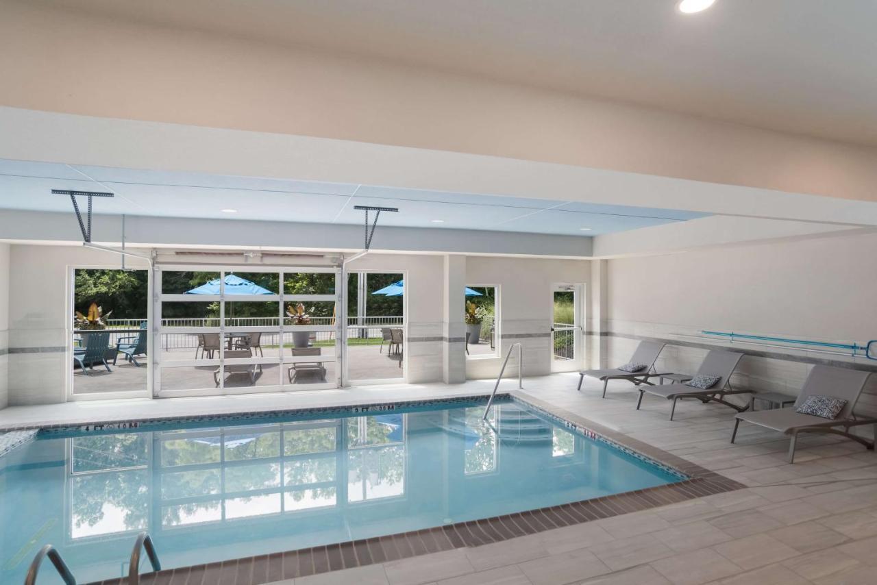 Surestay Plus Hotel By Best Western Elizabethtown Hershey Exteriör bild